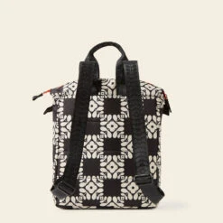 Axis Medium Backpack - Lattice Flower Tile Onyx -Home Furnishing Store 24SELFT857 0012 AxisMediumBackpack LatticeFlowerTileOnyx3
