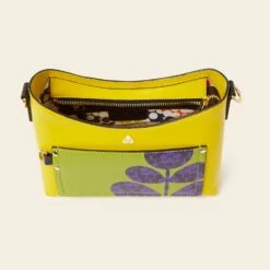 Carrymin Crossbody - Daffodil Puzzle Flower -Home Furnishing Store 24SELLE833 7070CarryminCrossbody DaffodilPuzzleFlowerEmblem4
