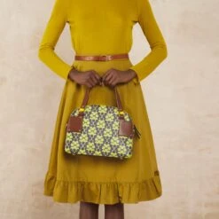 Luna Bowling Bag - Purple Puzzle Flower -Home Furnishing Store 24SELLE889 5010 LunaBowlingBag PurplePuzzleFlower .model1