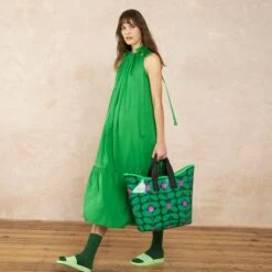 Carryall Large Tote - Sixties Stem Emerald 11 Carryall Large Tote - Sixties Stem Emerald -Home Furnishing Store 24SESIX204 3100 CarryallLargeTote SixtiesStemEmerald .model1