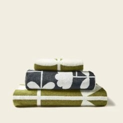 Cut Stem Towels Moss/Charcoal -Home Furnishing Store EDITEDCut Stem moss charcoal Bale