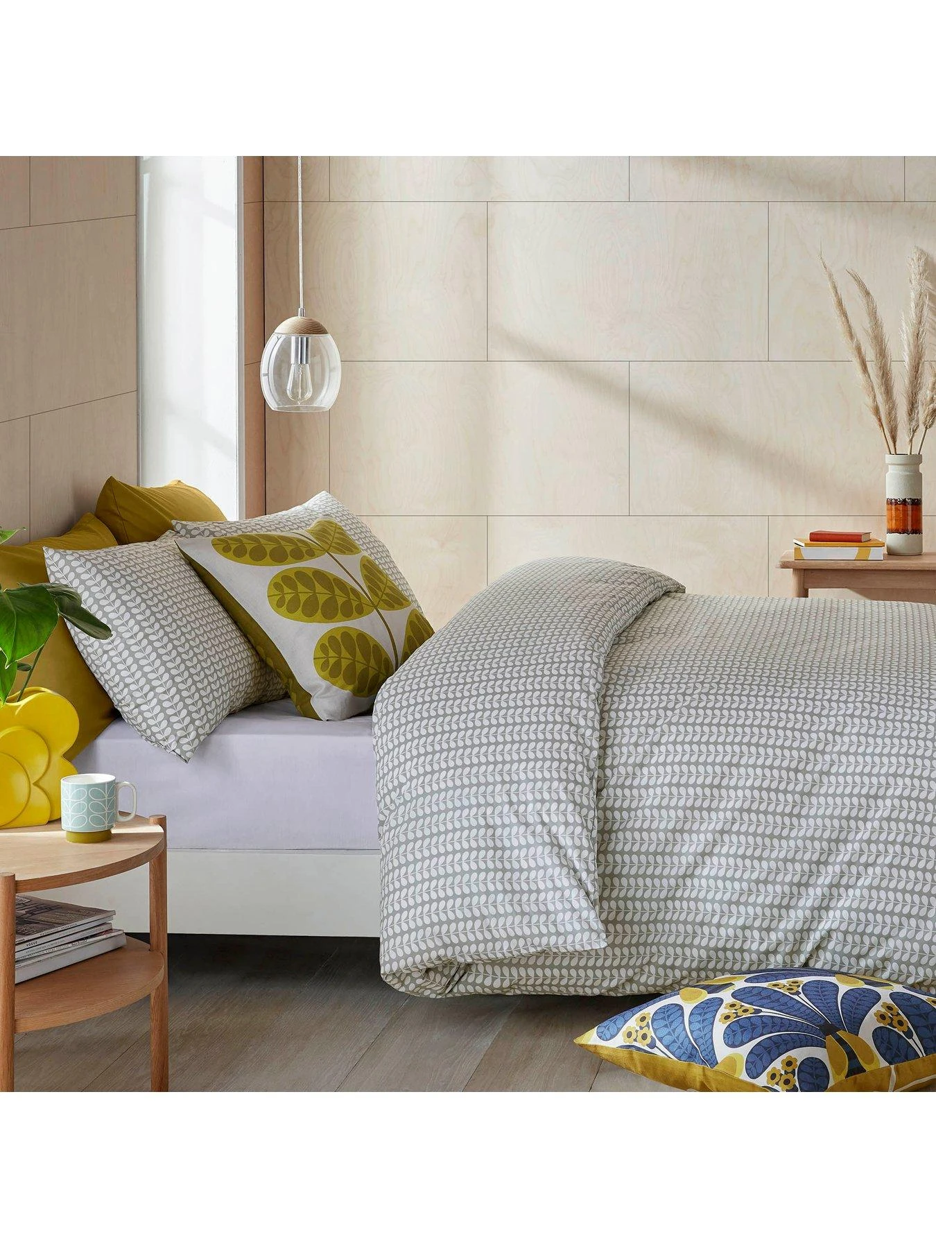 Orla Kiely Tiny Stem Duvet Cover - Cool Grey 1 Orla Kiely Tiny Stem Duvet Cover - Cool Grey