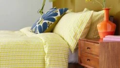 Orla Kiely Tiny Stem Duvet Cover Set - Yellow -Home Furnishing Store VHPD2 SQ8 0000000076 YELLOW DVvL