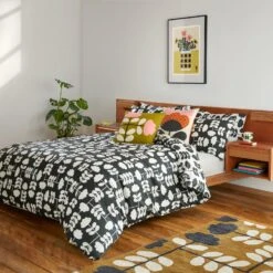 Cut Stem Bed Linen - Monochrome -Home Furnishing Store cut stem monochrome main final