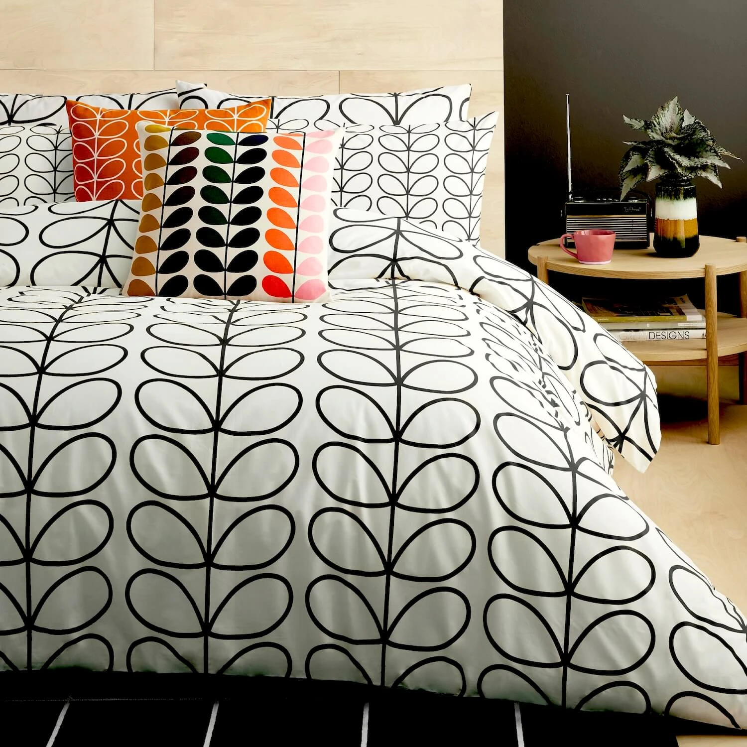 Linear Stem Bed Linen - Charcoal 1 Linear Stem Bed Linen - Charcoal